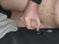 third Try Mitts Free-For-All Cum-Shot
