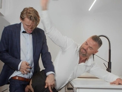 Muscular DILF lets younger wolf fuck his ass in insane positions