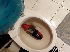 Piss in wifes red stiletto heel