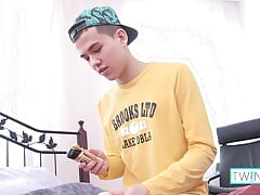 Cute Skinny Twink Xander X Masturbates His Big Hard Cock And Cumshots!