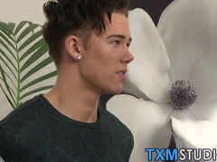 Adorable twink model jerks off at a photo shoot