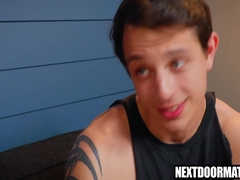 Aspiring Actor Fucked Bareback - Kyle Wyncrest & Logan Aarons 7 Min