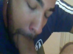 A married Arab sucks his owner not to pay the month 6