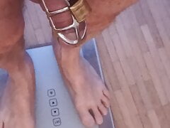 Closeup ass, penis, Leg, cagecheck