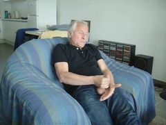 Str8 daddy a quick wank 13