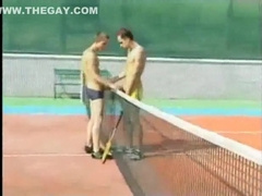 TWINKS FUCK ON TENNIS COURT