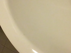 Me piss 2