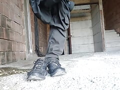 I walk naked in an abandoned house