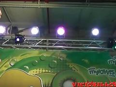 The crowd loves this dirty live sex show