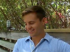 They met at the park and are already fucking