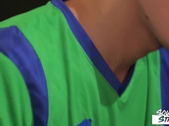 Twinks Felix Bonnet And Renesava Breed Raw