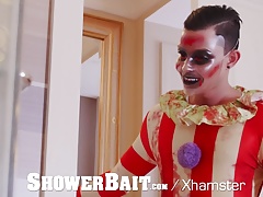 ShowerBait - Freaky Clown Creeps Up On Horny Dude