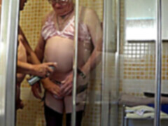 Showers, filmy hd, freddy813