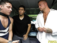 Hardcore gay anal video with Kenny Cox and Sean Duran