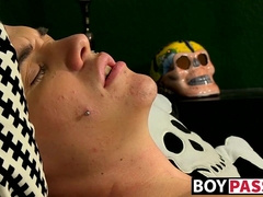 Two young friends fucking intensely after oral session