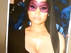 Nicki Minaj cum tribute