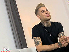 Badpuppy Model Mickey Taylor