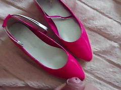 Cum on sexy pink shoes