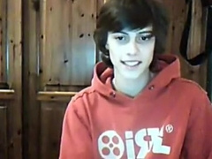 Twink jerking off showing booty on webcam