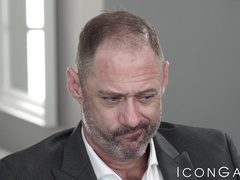 Casey Everett submits his asshole to passionate daddy DArclyte