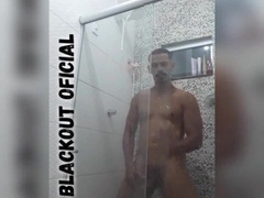 BLACKOUT TAKING MOUTH-WATERING IN THE TUB