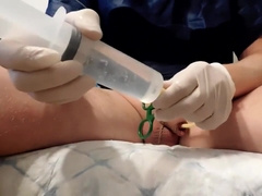 Insert catheter, bladder fill and play :-)