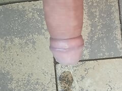 Outdoor piss