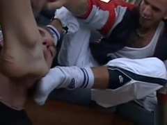 Tenis Nike, meias, &eacute s e muito sexo escravo (5 parte)