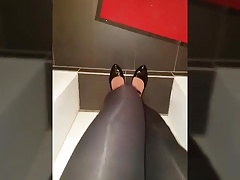 get dressed in sexy Legginsoutfit before walk outside
